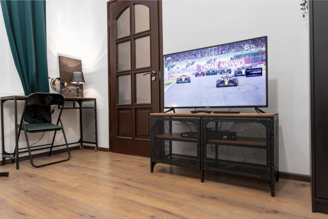 Green Goblin Apartment With Free Private Parking ブダペスト エクステリア 写真