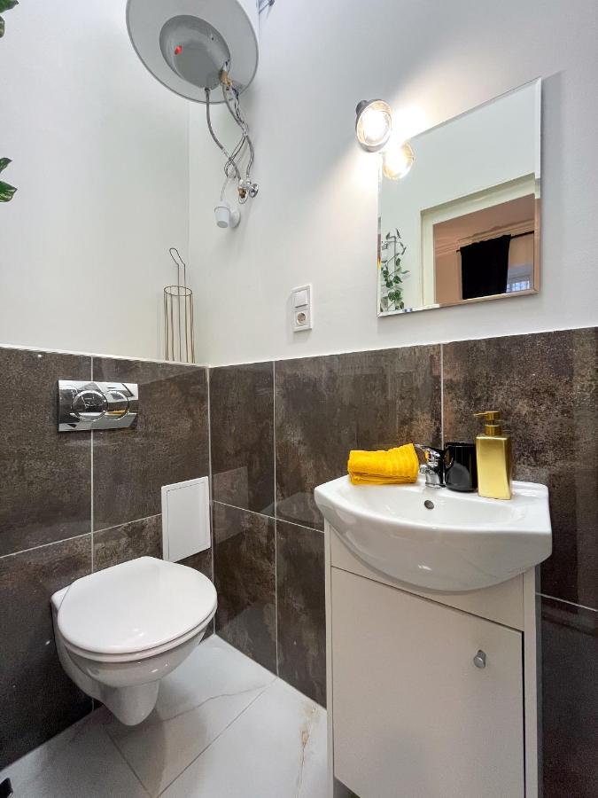 Green Goblin Apartment With Free Private Parking ブダペスト エクステリア 写真