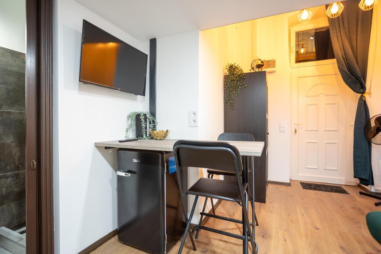 Green Goblin Apartment With Free Private Parking ブダペスト エクステリア 写真