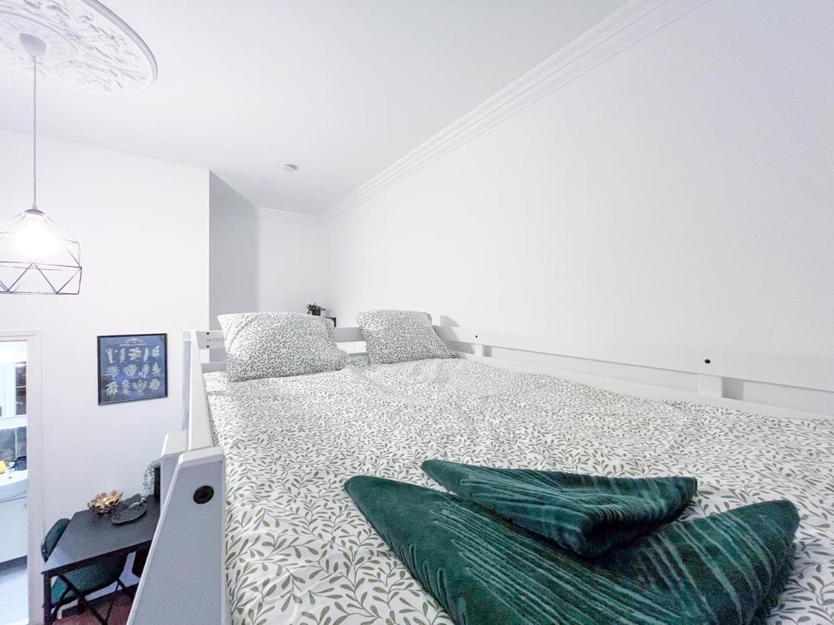 Green Goblin Apartment With Free Private Parking ブダペスト エクステリア 写真